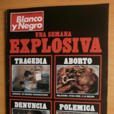Coleccionismo de Revista Blanco y Negro: BLANCO Y NEGRO Nº3507.1979.J.VILA REYES,LOS UNIFORMES DEL REY,BEATLES,E.POLO,RAPHAEL,FELIPE.. Lote 37041651