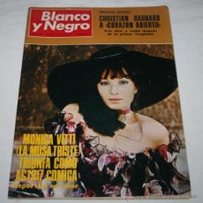 Coleccionismo de Revista Blanco y Negro: BLANCO Y NEGRO Nº 3080 15 MAYO 1971, MONICA VITTI, CHRISTIAN BARNAD, MONET, PARAPSICOLOGIA HIPNOSIS. Lote 50960716