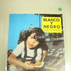 Coleccionismo de Revista Blanco y Negro: 1018- REVISTA BLANCO Y NEGRO 5 JULIO 1958 Nº 2409 PORTADA NIÑO SANDIA (50). Lote 118581623
