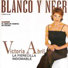 Coleccionismo de Revista Blanco y Negro: 1998. VICTORIA ABRIL. ROSSY DE PALMA. LUCÍA ETXEBARRÍA. KEANU REEVES. GHANDI. VER SUMARIO.