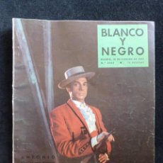Coleccionismo de Revista Blanco y Negro: REVISTA BLANCO Y NEGRO. Nº 2442, 1959. BAILE-ANTONIO, VILLACISNEROS. Lote 144126030