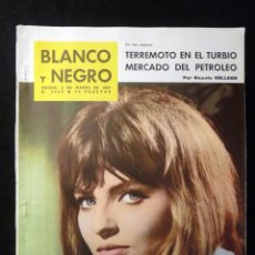Coleccionismo de Revista Blanco y Negro: REVISTA BLANCO Y NEGRO. Nº 2652, 1963. MARIE-FRANCE PISIER, CARMEN BERNARDOS, ZARAGOZA, FRANCO EN AN. Lote 144137038