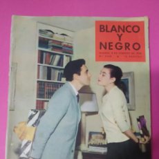 Collezionismo di Rivista Blanco y Negro: BLANCO Y NEGRO. PILAR CLEMENS VIRGILIO TEXEIRA COLOQUIO ROMANO CON SARA MONTIEL AÑO 1958 - NUM. 2388