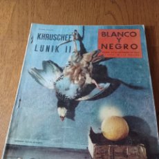 Coleccionismo de Revista Blanco y Negro: REVISTA 1959 LA LUNA AMPLIO REPORTAJE. MARIA CALLAS.LA BARCELONA GOTICA.VUELTA A USA EN FIAT DE 1906. Lote 344054648