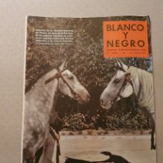 Coleccionismo de Revista Blanco y Negro: REVISTA BLANCO Y NEGRO N° 2424 18 OCTUBRE 1958. Lote 393986254