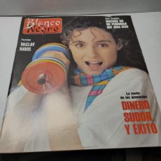 Coleccionismo de Revista Blanco y Negro: REVISTA - BLANCO Y NEGRO - N° 3684 DE 1990 - ERIC CLAPTON, JOSE MARÍA AZNAR, ETC