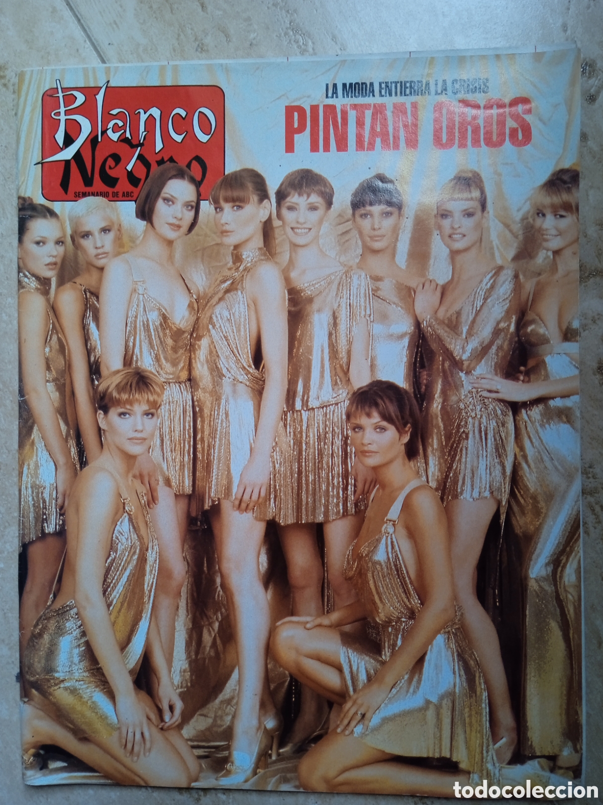 Coleccionismo de Revista Blanco y Negro: Blanco y Negro n&deg;3919 07/08/1994 Carole Bouquet Alta Costura Benidorm
