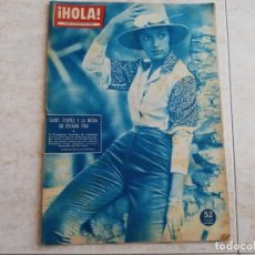 Coleccionismo de Revista Hola: HOLA 827. JULIO 1960.SAINT TROPEZ MODA.SORAYA.ANA DE INGLATERRA FARAH DIBA ETC..