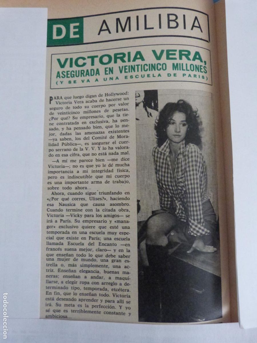 Coleccionismo de Revista Hola: RECORTE CLIPPING VICTORIA VERA REVISTA HOLA N&ordm; 1644 PAG. 54