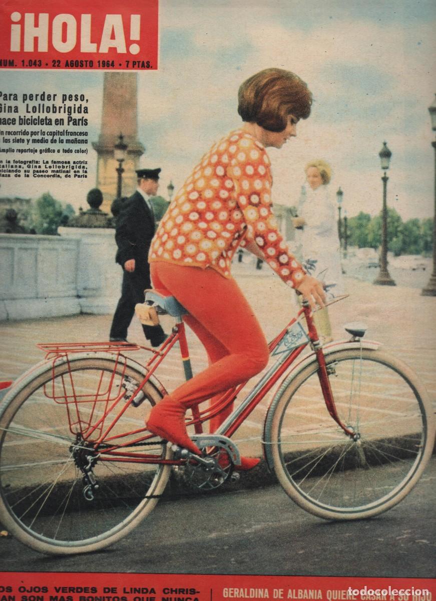 Coleccionismo de Revista Hola: LINA LOLLOBRIGIDA FOTOS EN BICICLETA POR PARIS-GRACIA DE MONACO ESPERA EL TERCER HIJO AGOSTO DE 1964