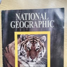 Coleccionismo de National Geographic: FASCICULO N 1 LIBRO NATIONAL GEOGRAPHIC -CON RECORTES TIJERAS -EN ITALIANO