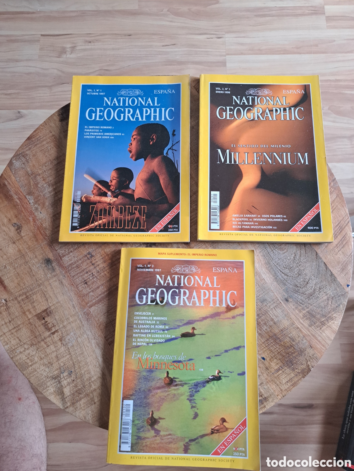 Coleccionismo de National Geographic: Jml National Geografhic Vol. 1, n&deg;1 y n&deg;2, vol. 2, n&deg;1, a&ntilde;o.1997 y 1998. Ver.
