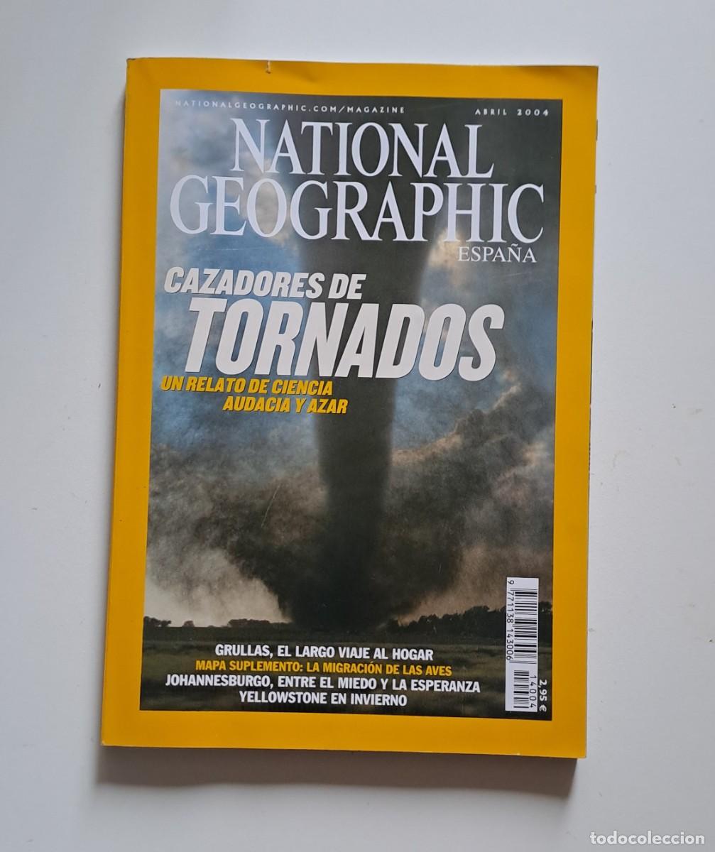 Coleccionismo de National Geographic: NATIONAL GEOGRAPHIC. ABRIL 2004 - CAZADORES DE TORNADOS