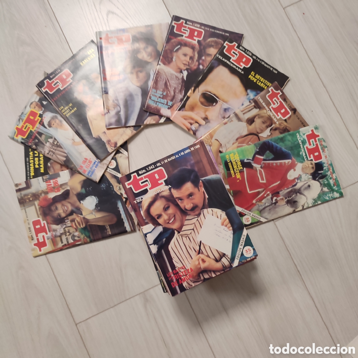 Coleccionismo de revista Teleprograma: Lote de 35 n&uacute;meros de la revista TP