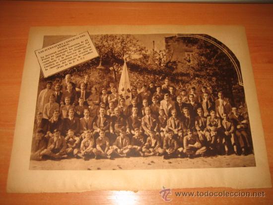 Colecionismo de Revistas e Jornais: LAS JUVENTUDES CATOLICAS DEL FERROL REUNIDOS CON OCASION DE LA CLAUSURA DE   HOJA  DE REVISTA 1935