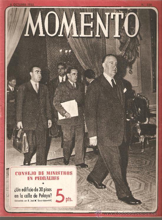 Coleccionismo de revistas y peri&oacute;dicos: REVISTA MOMENTO OCTUBRE 1955