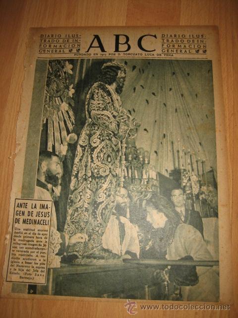 Coleccionismo de revistas y peri&oacute;dicos: CARMEN FRANCO ANTE LOS PIES DE JESUS DE MEDINACELI HOJA REVISTA ABC 1949