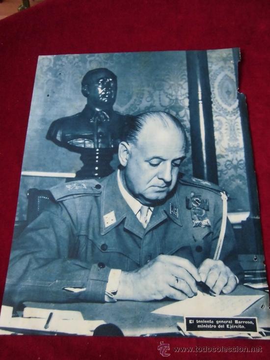 Coleccionismo de revistas y peri&oacute;dicos: EL TENIENTE GENERAL BARROSO MINISTRO DEL EJERCITO  HOJA DE REVISTA BLANCO Y NEGRO 1957
