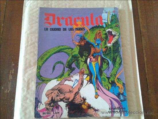Coleccionismo de revistas y peri&oacute;dicos: DRACULA LA CIUDAD DE LAS NUBES BURU LAN 1974