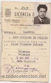 Coleccionismo de revistas y peri&oacute;dicos: Valencia: licencia de caza de 1957