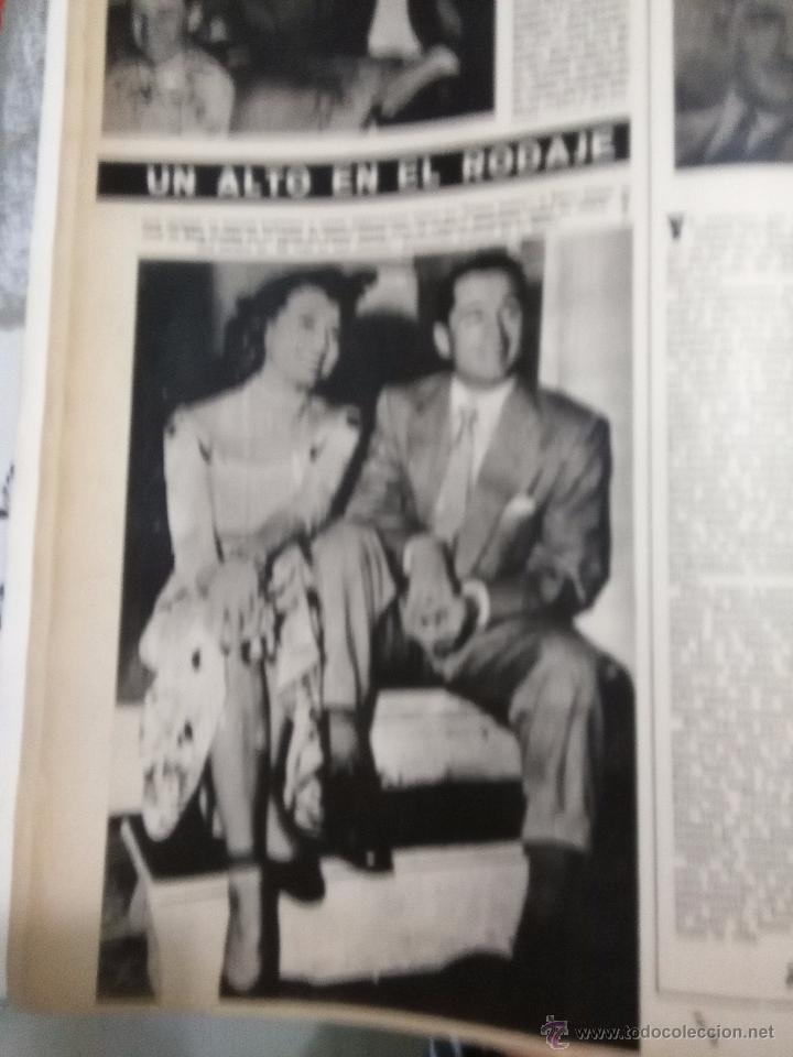 Collection Magazines and Newspapers: RECORTE CYD CHARISSE