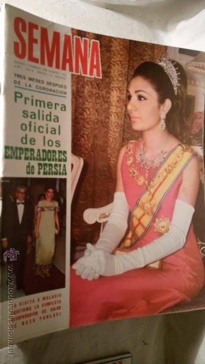 Collection Magazines and Newspapers: SEMANA 1459, Febrero 1968, en portada Los emperadores POSTER FUTBOL SEVILLA C.F