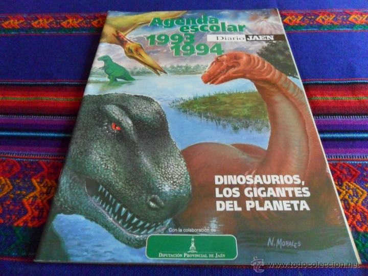 Coleccionismo de revistas y peri&oacute;dicos: AGENDA ESCOLAR 1993 1994 DIARIO DE JA&Eacute;N. DINOSAURIOS, LOS GIGANTES DEL PLANETA. PRECIOSA SIN USO.