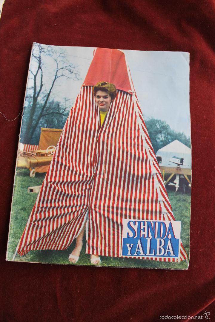 Coleccionismo de revistas y peri&oacute;dicos: REVISTA SENDA Y ALBA N&ordm; 217, 1961 COPISTAS EN EL MUSEO DEL PRADO.