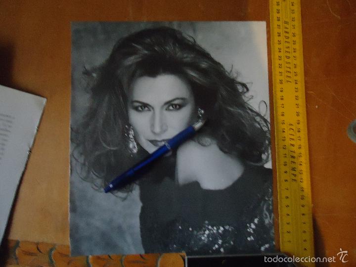 Coleccionismo de Revistas y Peri&oacute;dicos: RECORTE CANTANTE hoja fotografica - rocio jurado ver foto adicional