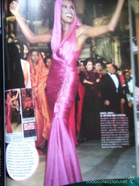 Coleccionismo de Revistas y Peri&oacute;dicos: recorte GRACE JONES JAMES BOND