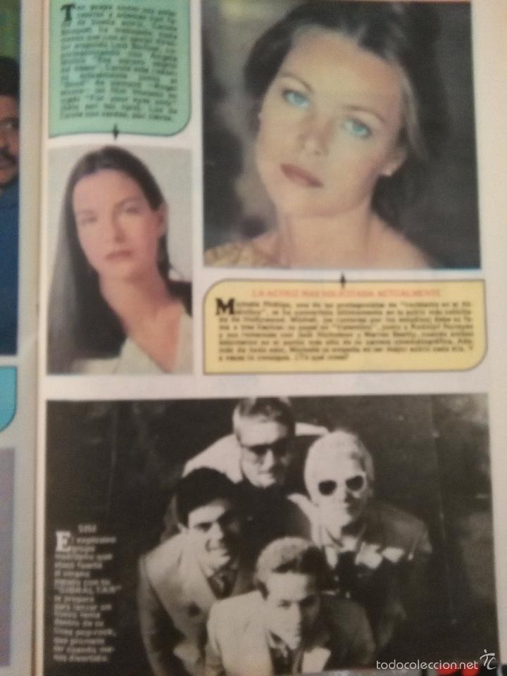 Coleccionismo de Revistas y Peri&oacute;dicos: RECORTE CAROLE BOUQUET CHICA BOND JAMES 007 SISI GIBRALTAR MICHELLE PHILLIPS