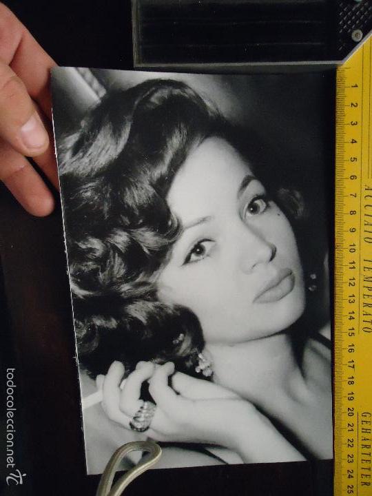 Coleccionismo de revistas y peri&oacute;dicos: sara zara sarita montiel hoja con fotografias - ver fotos adicionales parte trasera