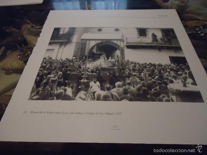 Coleccionismo de Revistas y Peri&oacute;dicos: FOTOGRAFIA SEVILLA - VIRGEN DE LOS REYES FRENTE COLEGIO SAN MIGUEL Y PUERTA SAN MIGUEL