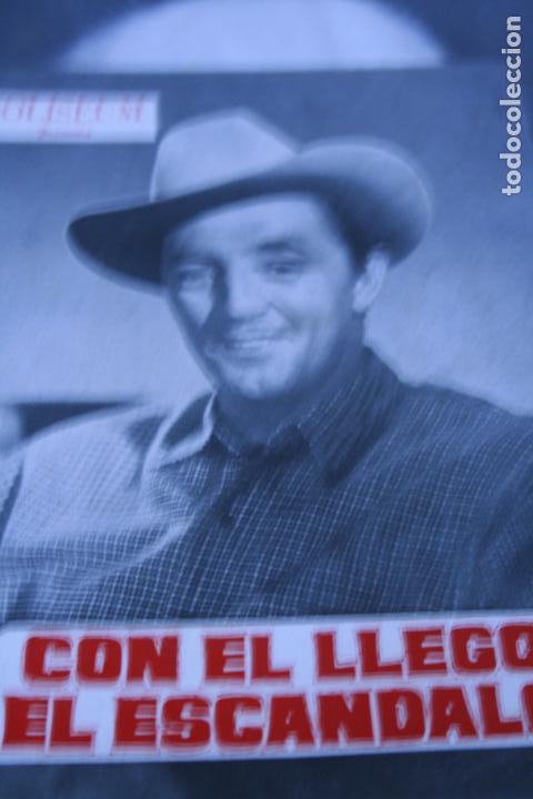 Coleccionismo de Revistas y Peri&oacute;dicos: CON EL LLEGO EL ESCANDALO  GUIA PUBLICITARIA  COLISEUM  ROBERT MITCHUM VICENTE MINELLI  1961