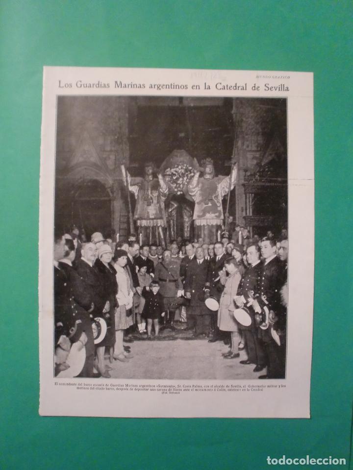 Collection Magazines and Newspapers: GUARDIAS MARINOS DEL BUQUE ESCUELA SARMIENTO ARGENTINO EN LA CATEDRAL DE SEVILLA - 19/12/1928