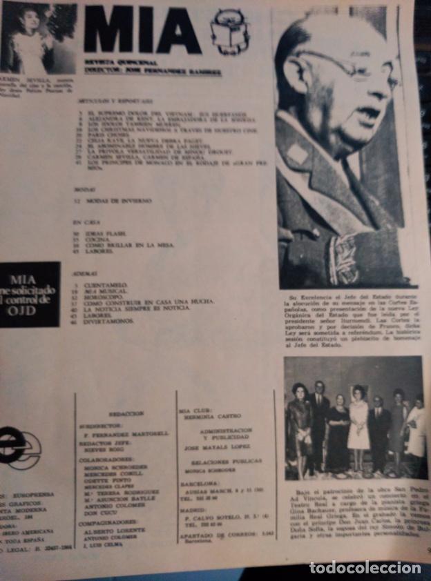 Sammeln von Zeitschriften und Zeitungen: RECORTE CARMEN SEVILLA FRANCO REINA SOFIA