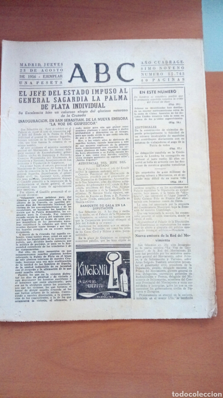 Coleccionismo de Revistas y Peri&oacute;dicos: Hojas del peri&oacute;dico ABC. Agosto de 1956.