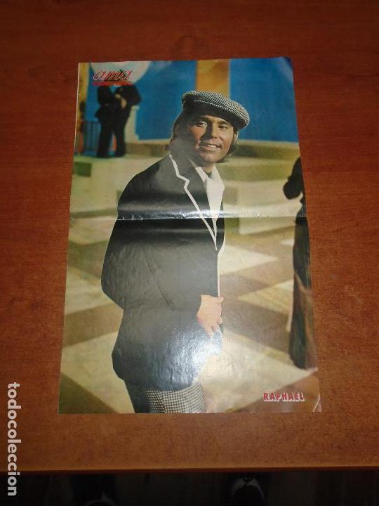 Coleccionismo de revistas y peri&oacute;dicos: POSTER DE RAPHAEL - Foto 2