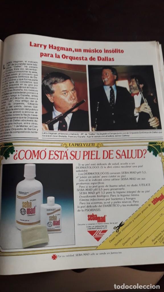 Sammeln von Zeitschriften und Zeitungen: LARRY HAGMAN JR DALLAS