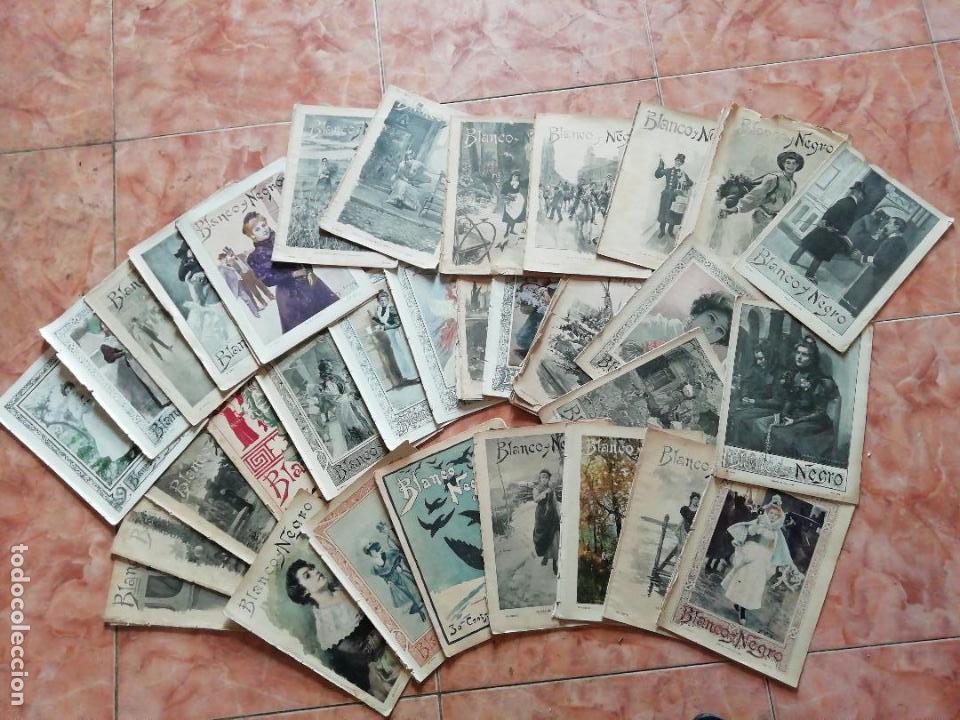 Coleccionismo de Revistas y Peri&oacute;dicos: Blanco y Negro. 32 n&uacute;meros. Finales siglo XIX y 1900. Lote de 33 n&uacute;meros
