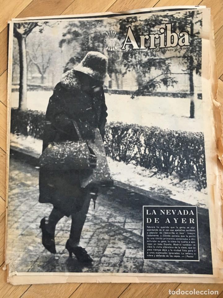 Collectionnisme de Revues et Journaux: ARRIBA (19-2-65) PLAZA ESPA&Ntilde;A NIEVE MADRID TROFEOS MARCA Y ARRIBA TIBIDABO