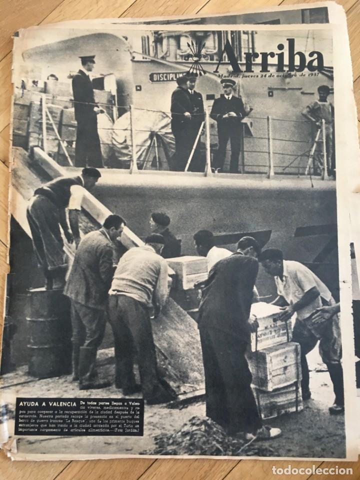 Collezionismo di Riviste e Giornali: ARRIBA (24-10-57) FELIPE LUIS DE VALLEJO PINTOR SOBERANO
