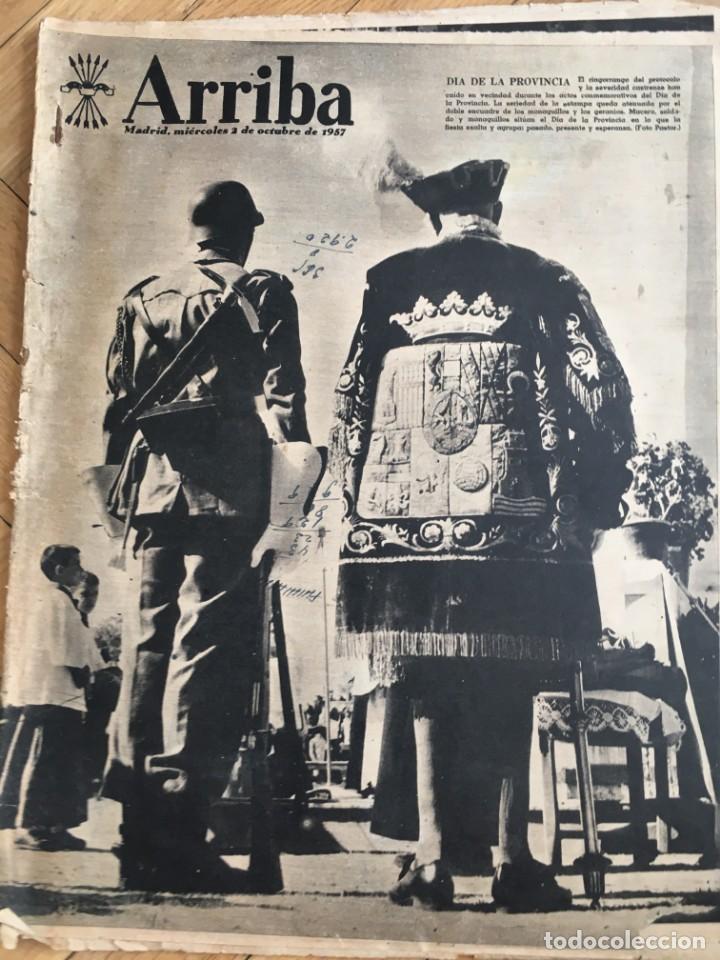 Sammeln von Zeitschriften und Zeitungen: ARRIBA (2-11-57) DIA DE LA PROVINCIA VILLAVICIOSA DE ODON MOTOR DIESEL ACUEDUCTO SEGOVIA DARDANELOS