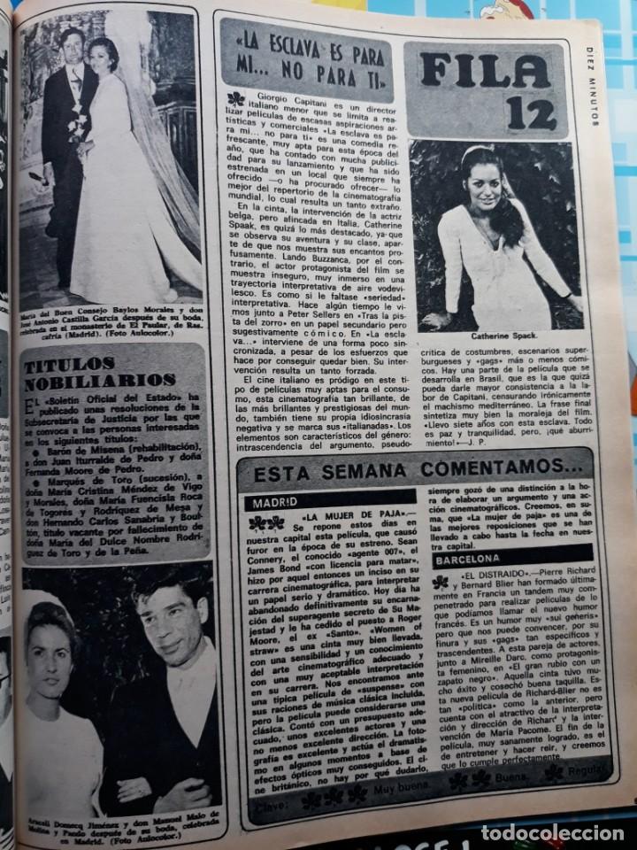 Sammeln von Zeitschriften und Zeitungen: CATHERINE SPACK