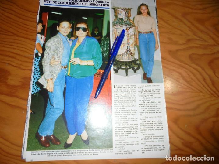Coleccionismo de Revistas y Peri&oacute;dicos: RECORTE : ROCIO JURADO Y ORNELLA MUTI, COINCIDEN EN EL AEROPUERTO .SEMANA, MAYO 1989 ()