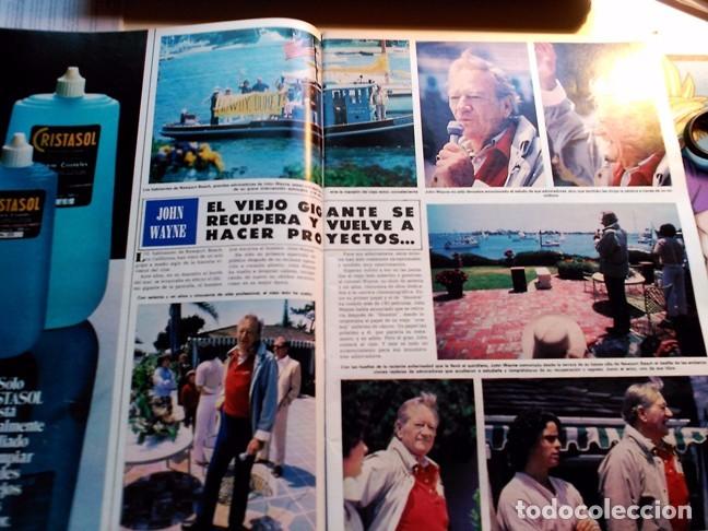 Coleccionismo de revistas y peri&oacute;dicos: recorte john wayne - Foto 1