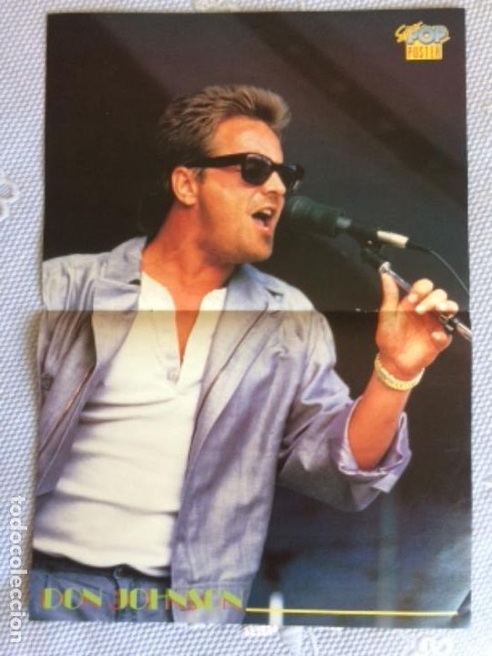 Coleccionismo de Revistas y Peri&oacute;dicos: Doble p&oacute;ster de Madonna y don johnson