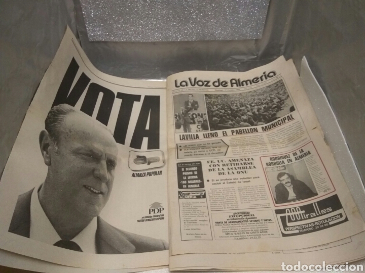 Coleccionismo de Revistas y Peri&oacute;dicos: DIARIO LA VOZ DE ALMER&Iacute;A 17-10-82 MANUEL FRAGA