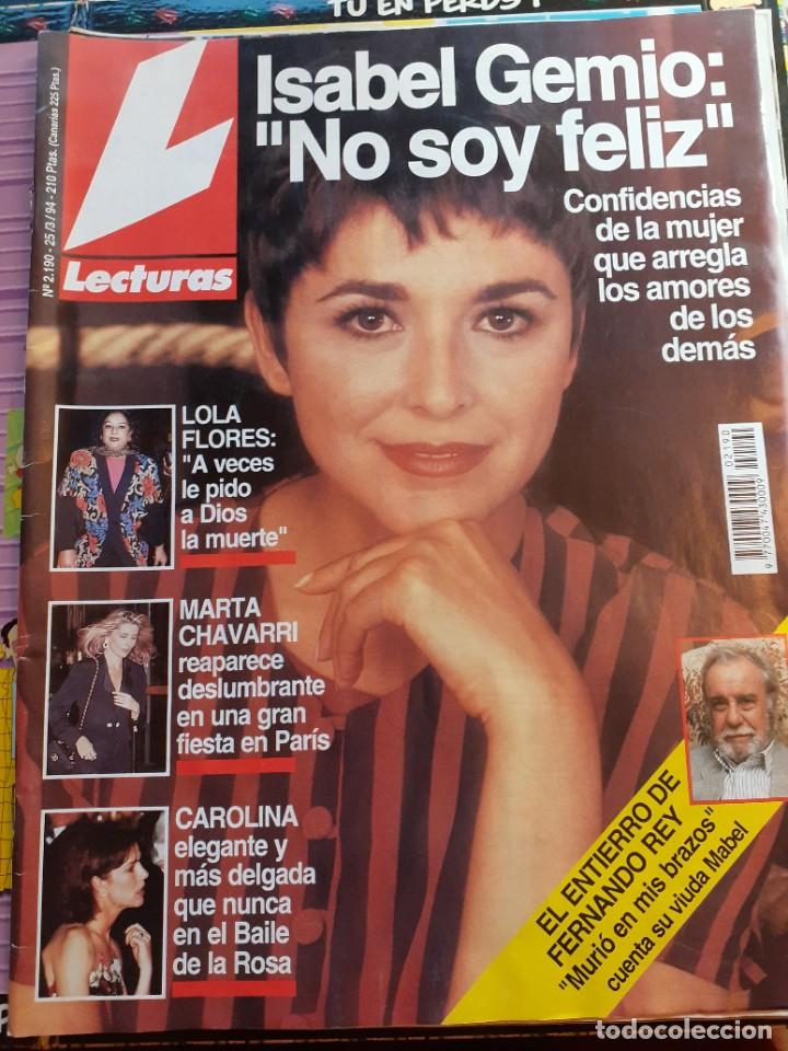 Coleccionismo de revistas y peri&oacute;dicos: isabel gemio lola flores carolina de monaco fernando rey marta chavarri