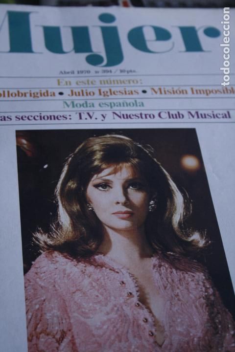 Coleccionismo de Revistas y Peri&oacute;dicos: MUJER N&ordm; 394 GINA LOLLOBRIGIDA JULIO IGLESIAS MISION IMPOSIBLE MARTIN LANDAU  SARA MONTIEL DANA 70